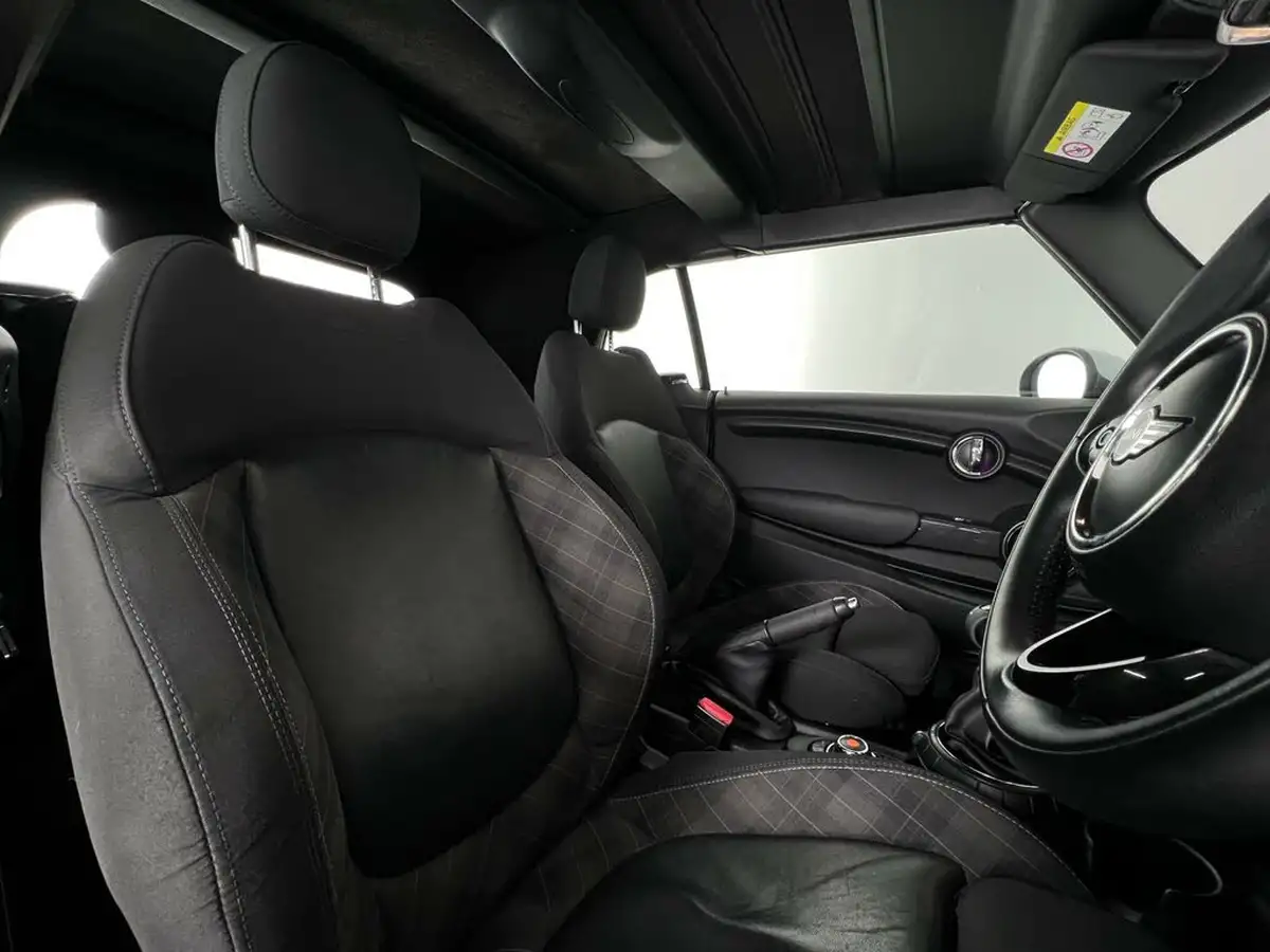2017-mini-cooper-15td-cooper-d-ss-convertible-2d-big-10