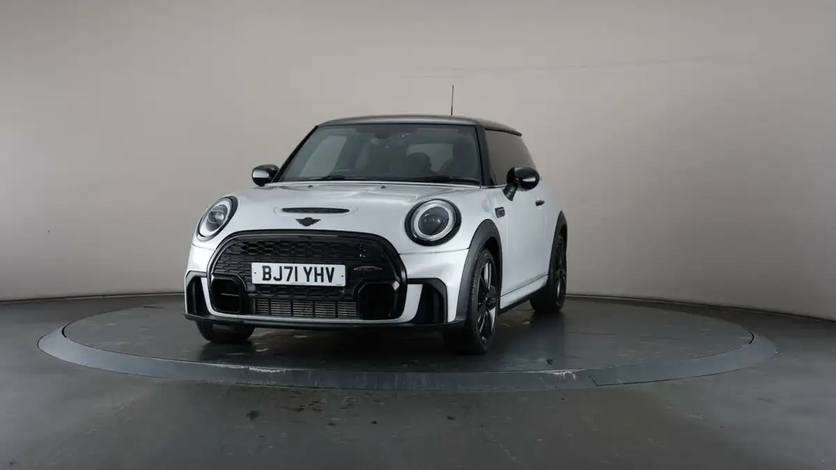 2021-mini-cooper-20-cooper-s-sport-hatchback-3d-big-38