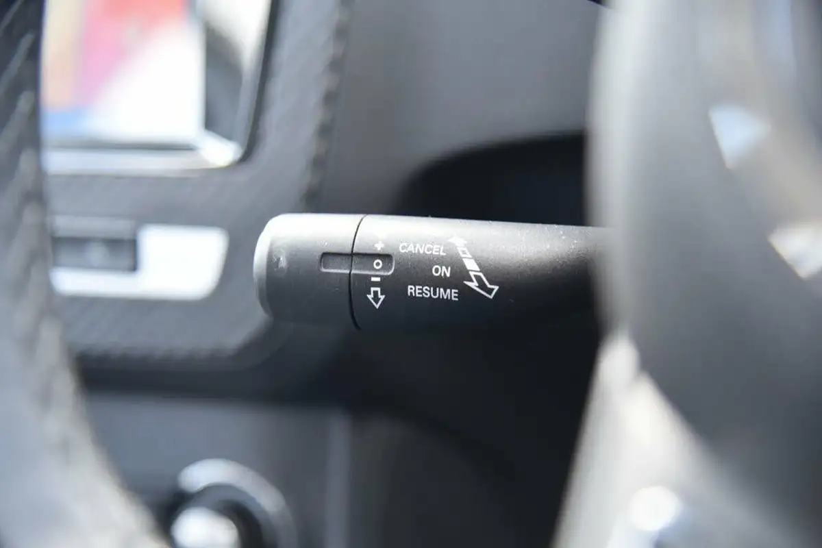 2020-mg-zs-suv-10t-gdi-exclusive-111ps-big-32