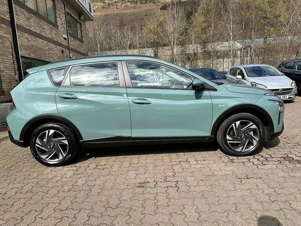 2022-hyundai-bayon-10-t-gdi-se-connect-dct-big-3