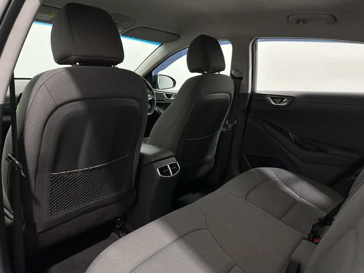 2022-hyundai-ioniq-16-gdi-premium-hybrid-big-36