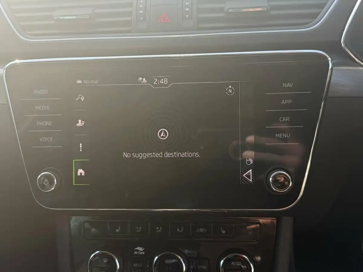 2021-skoda-superb-14-tsi-se-l-hatchback-big-19