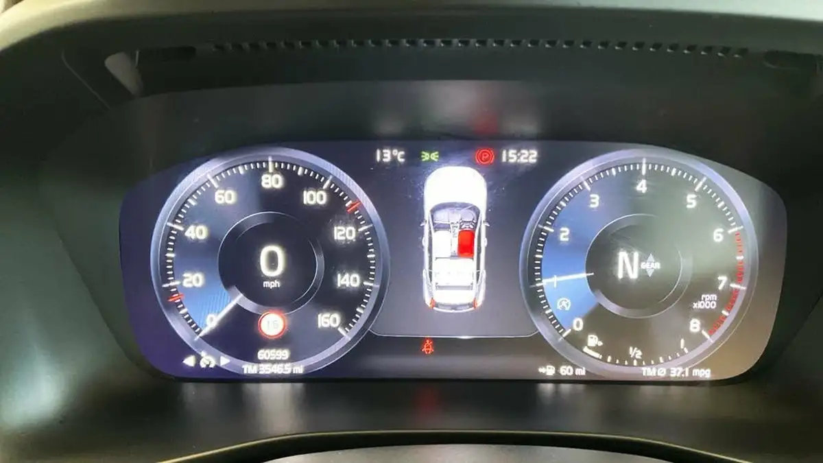 2021-volvo-xc40-15-t3-momentum-161bhp-big-5