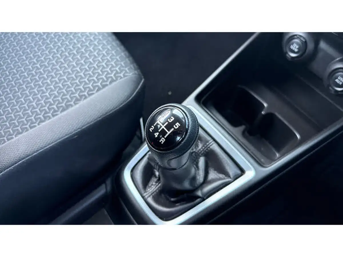 2020-suzuki-swift-12-dualjet-sz-t-90ps-1242cc-big-25