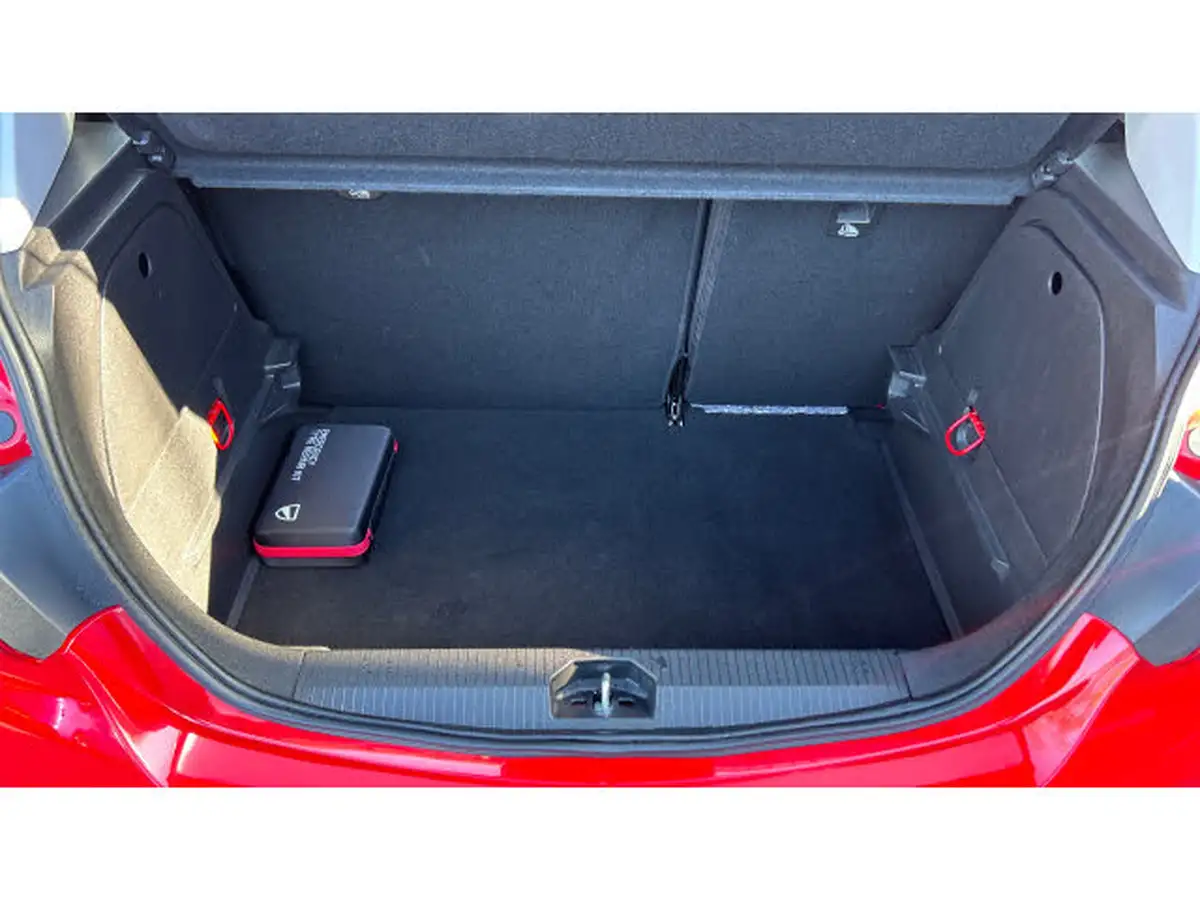 2019-vauxhall-corsa-14i-se-nav-90ps-5d-auto-big-3