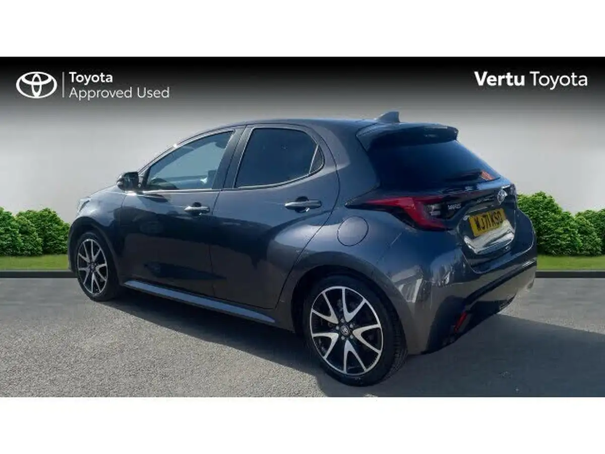 2022-toyota-yaris-15-vvt-i-dynamic-big-3