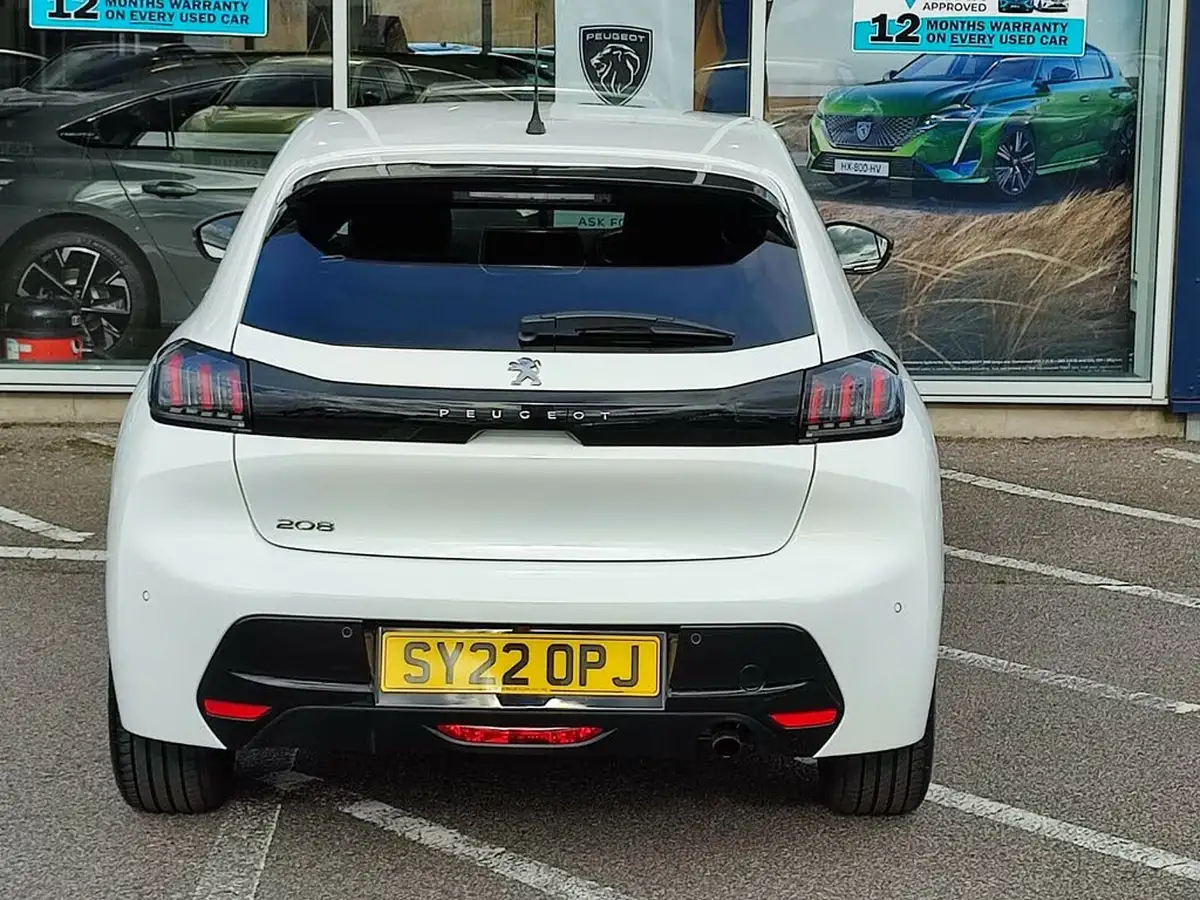 2022-peugeot-208-12-puretech-allure-premium-100bhp-big-7