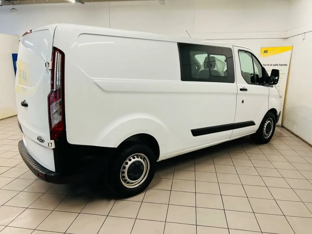 2019-ford-transit-custom-20tdci-320-l2h1-130pseu6-double-cab-in-van-big-9