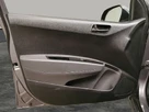 2018-hyundai-i10-10-se-67ps-small-21