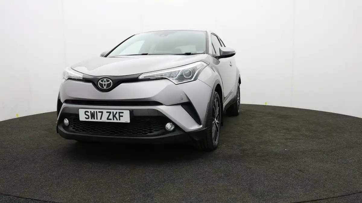 2017-toyota-c-hr-12-excel-big-48