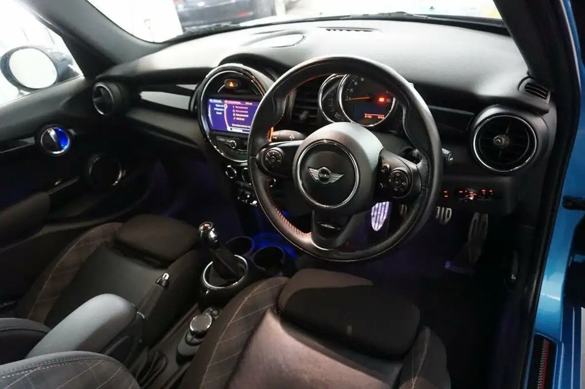 2015-mini-cooper-15td-cooper-d-114bhp-5d-big-15