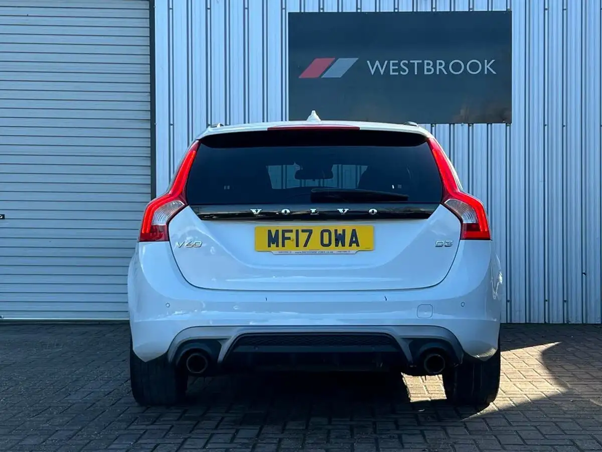 2017-volvo-v60-20td-d3-r-design-big-8