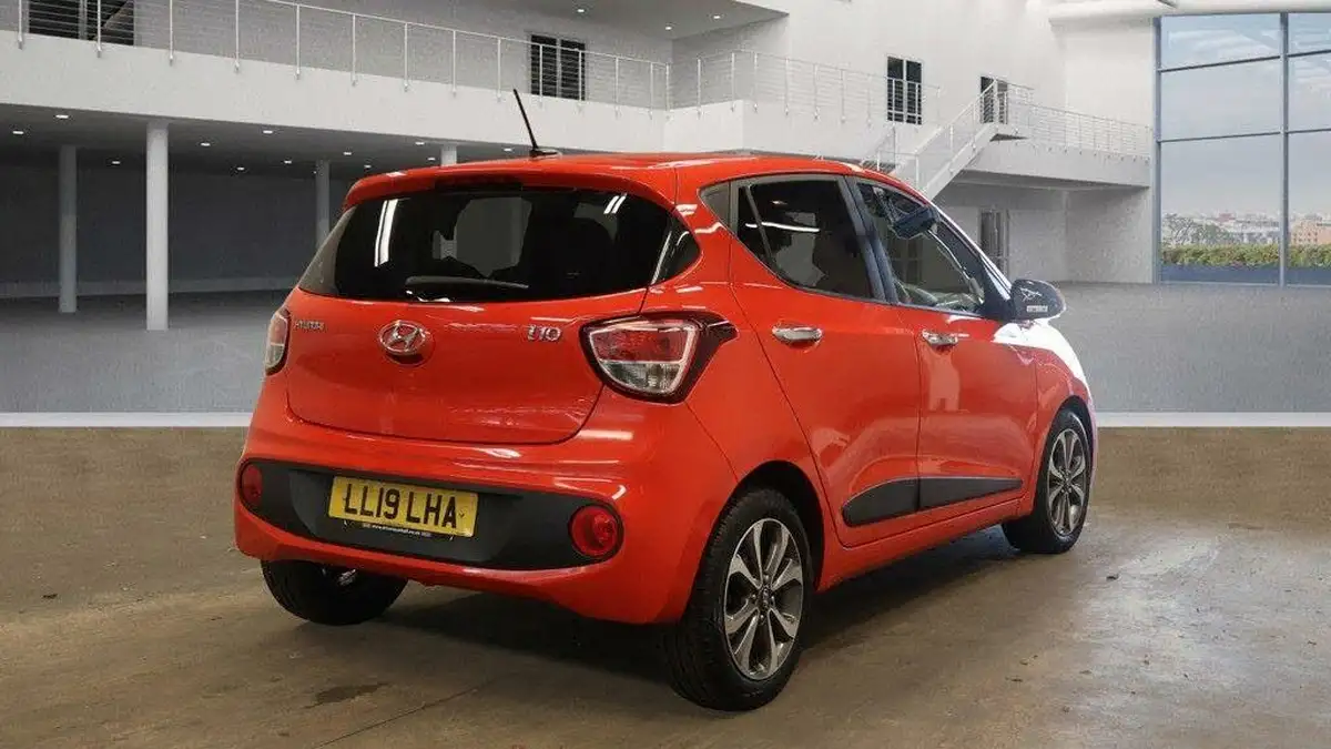 2019-hyundai-i10-12-premium-se-big-3