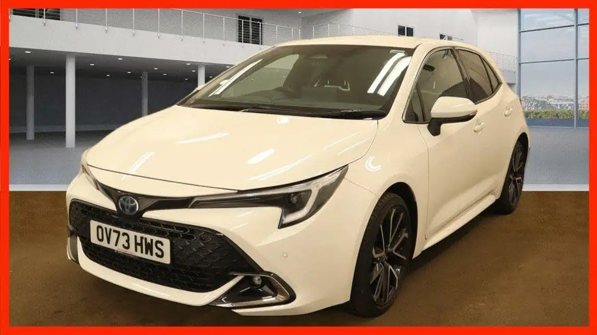 2023-toyota-corolla-big-1