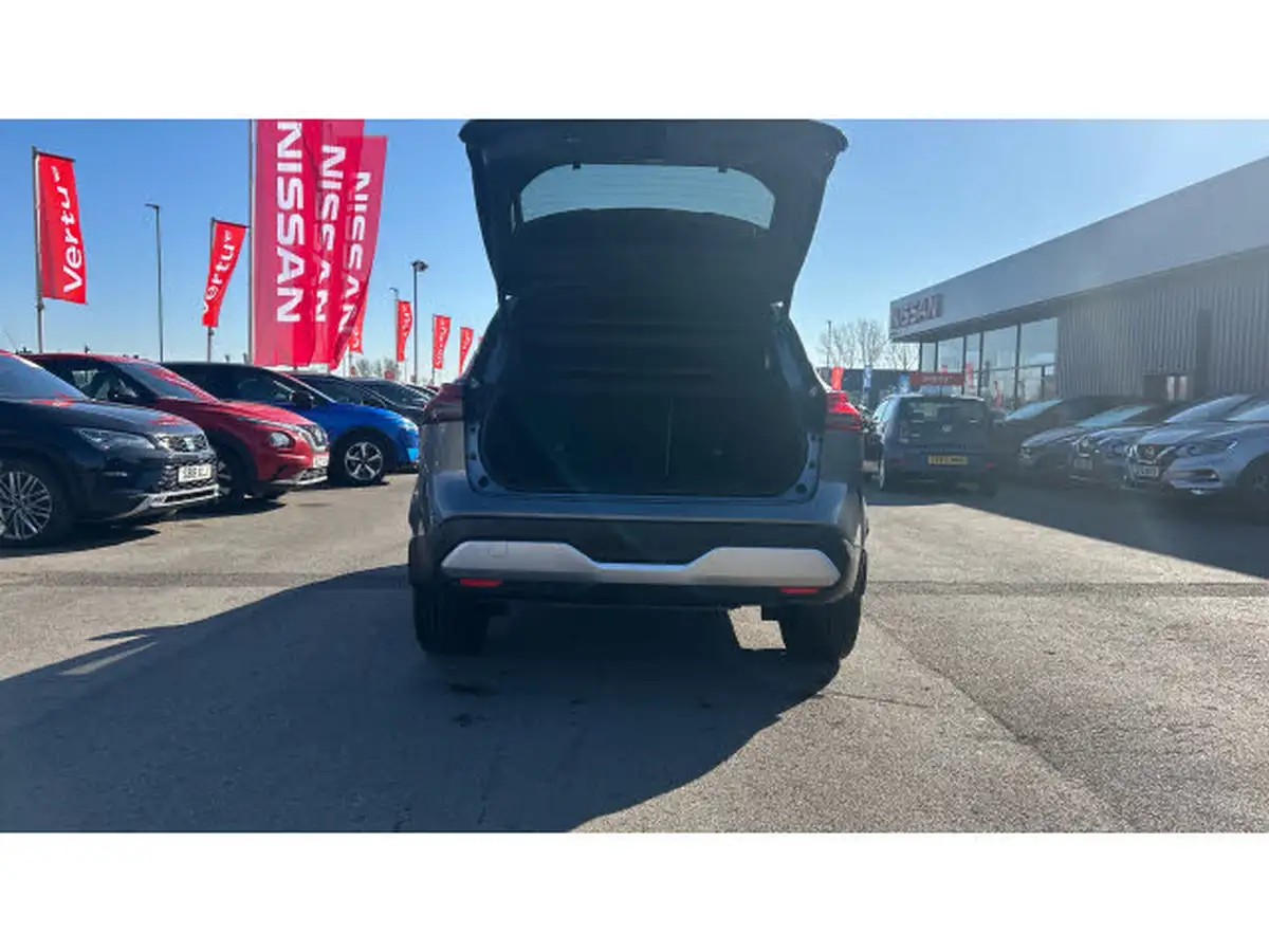 2022-nissan-qashqai-13-dig-t-tekna-158ps-big-3