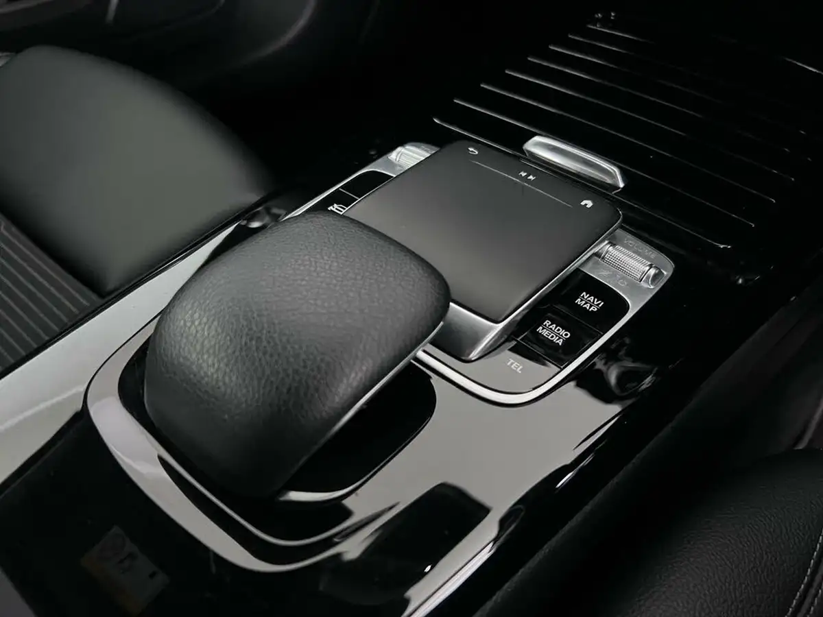 2019-mercedes-benz-a-class-15d-a180d-sport-hatchback-5d-7g-dct-big-24