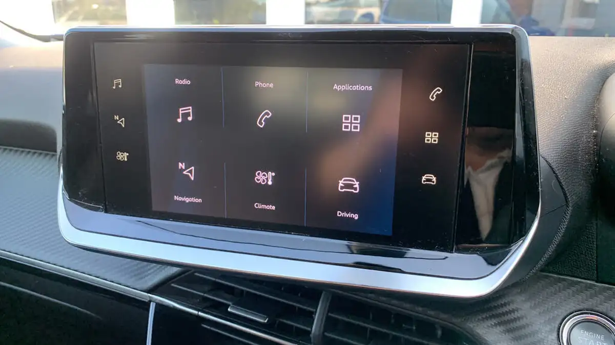 2021-peugeot-2008-suv-12-puretech-allure-100bhp-big-30