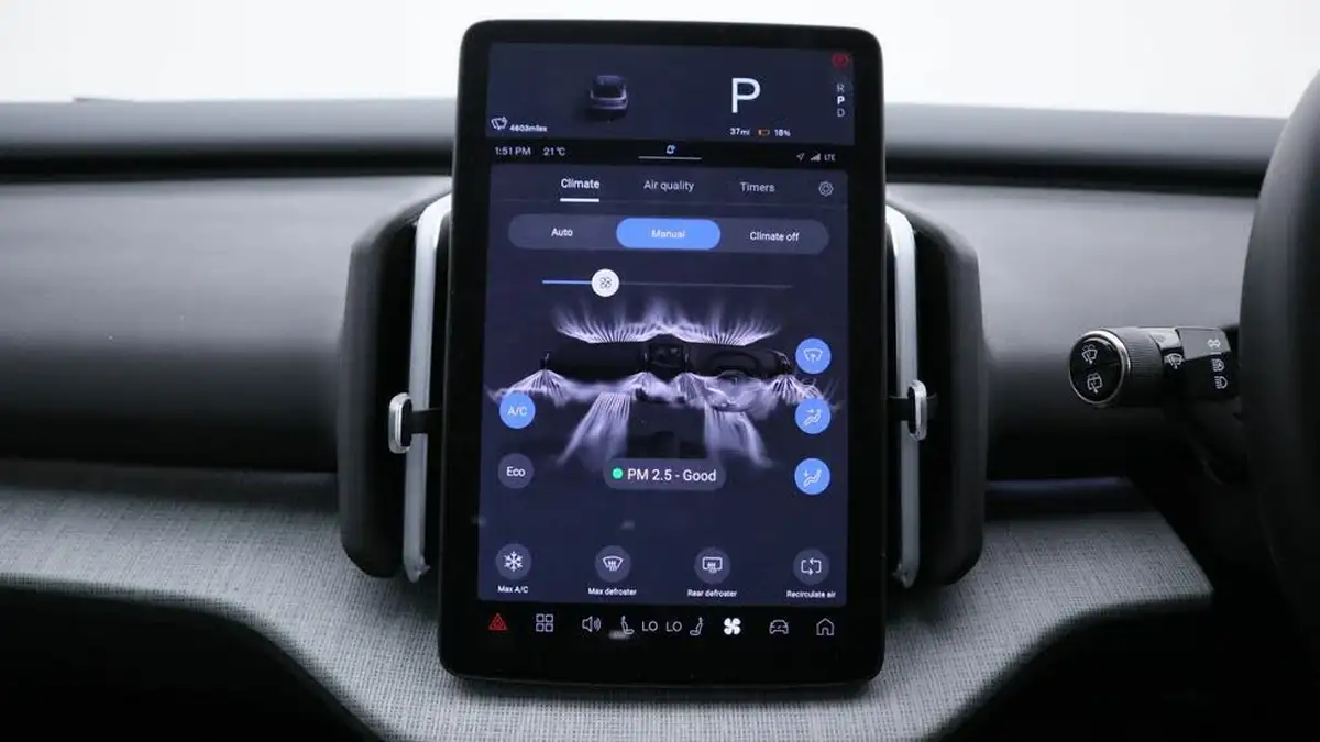 2024-volvo-ex30-e-twin-ultra-big-35