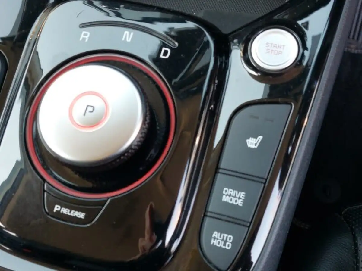 2020-kia-soul-ev-first-edition-big-15
