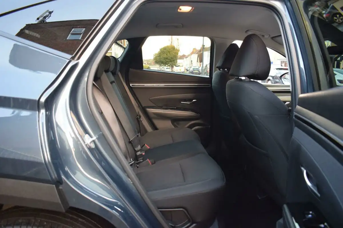 2022-hyundai-tucson-16-t-gdi-se-connect-150ps-48-volt-mhev-dct-big-9
