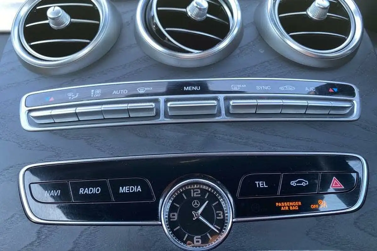 2019-mercedes-benz-c-class-15-c200-amg-line-ss-coupe-2d-big-37