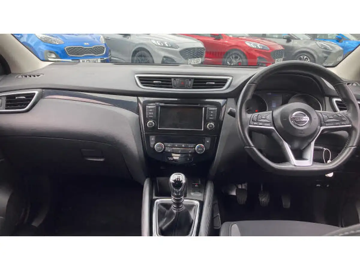 2020-nissan-qashqai-13-dig-t-acenta-premium-160ps-big-9