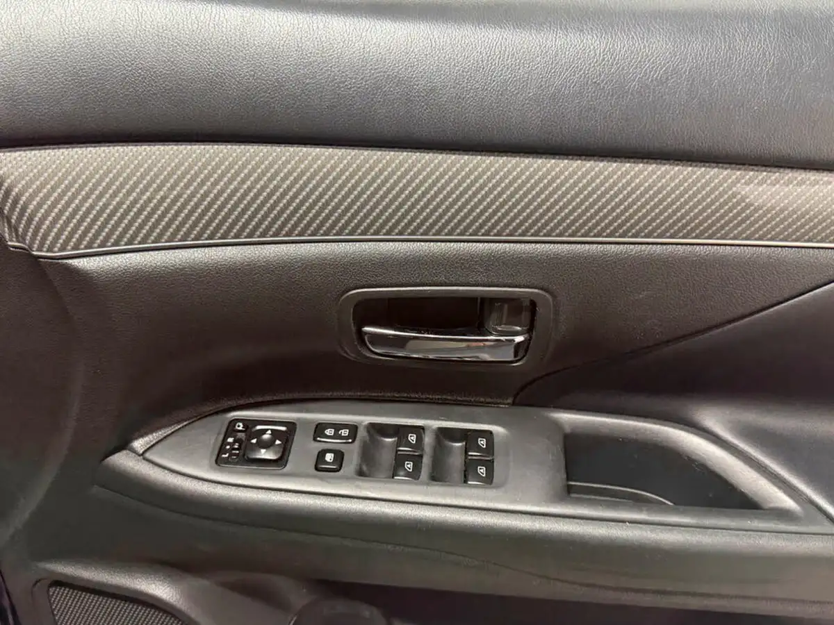 2019-mitsubishi-outlander-20-exceed-big-20