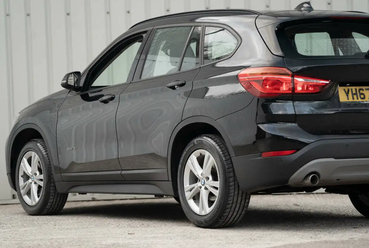 2017-bmw-x1-20td-sdrive18d-se-big-37