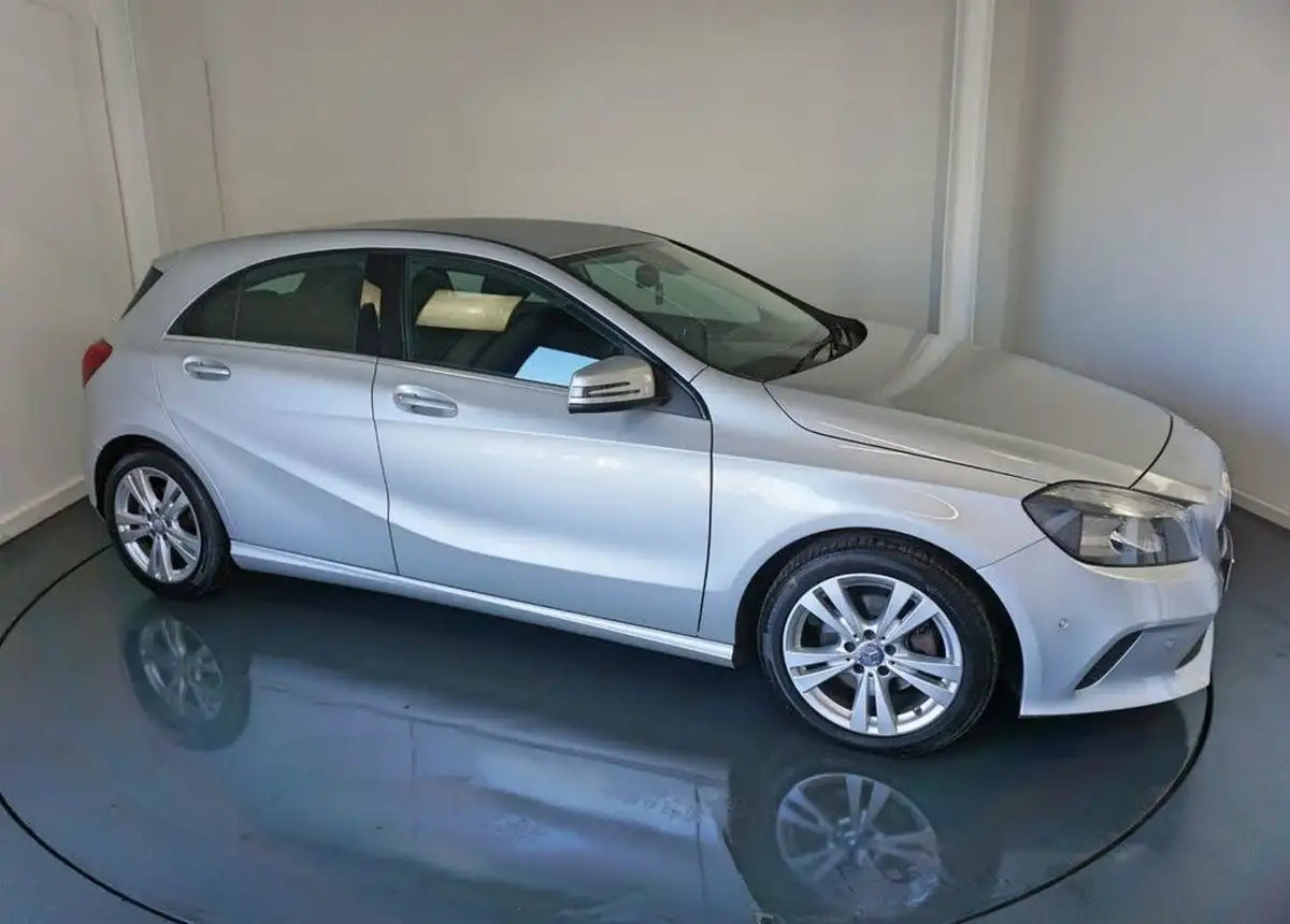 2016-mercedes-benz-a-class-16-a200-sport-executivess-7g-dct-big-11