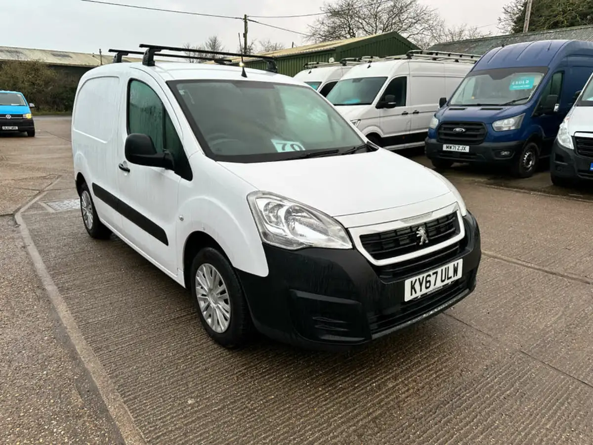 2017-peugeot-partner-16bluehdi-s-l1-75pseu6-648-panel-big-1