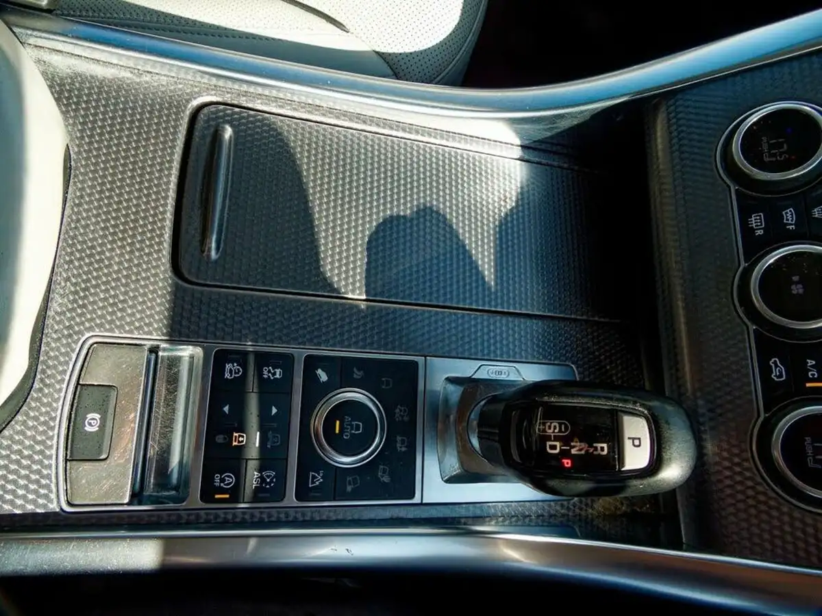 2016-land-rover-range-rover-sport-50-autobiography-dynamic-big-44