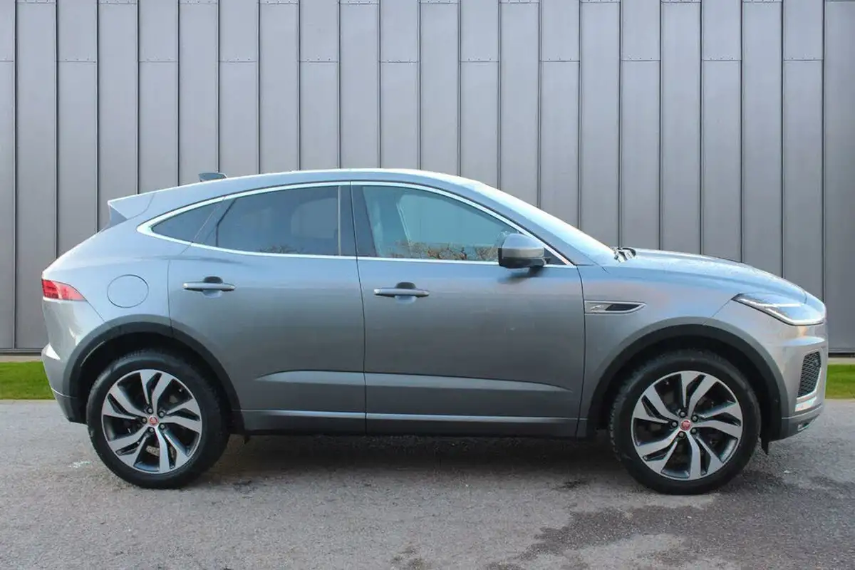 2021-jaguar-e-pace-15-p300e-r-dynamic-se-big-6