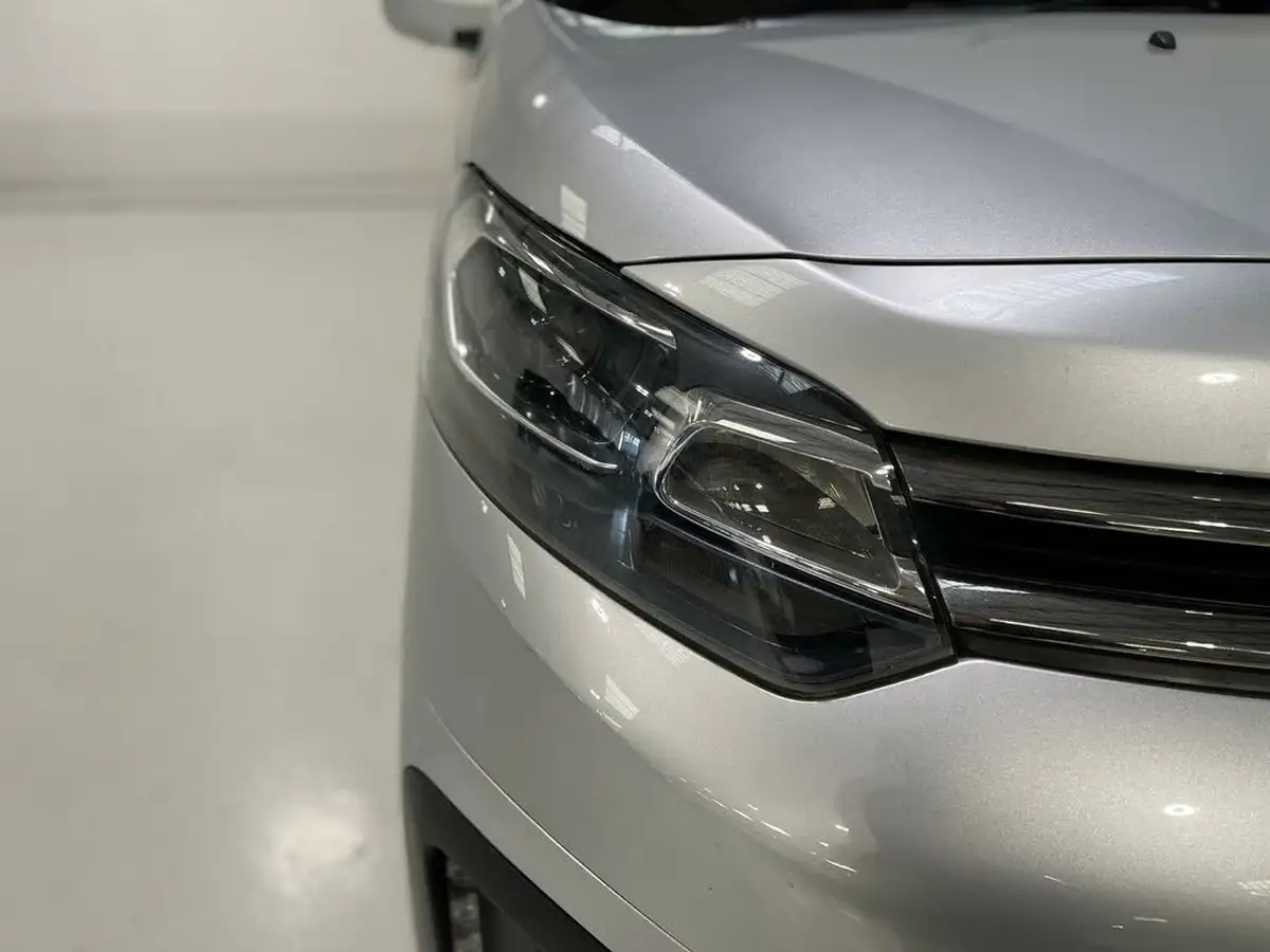 2019-citroen-spacetourer-20bluehdi-flair-m-150ps-big-10