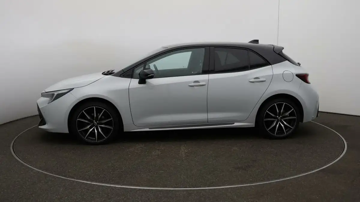 2023-toyota-corolla-18-vvt-i-gr-sport-138bhp-hatchback-big-4