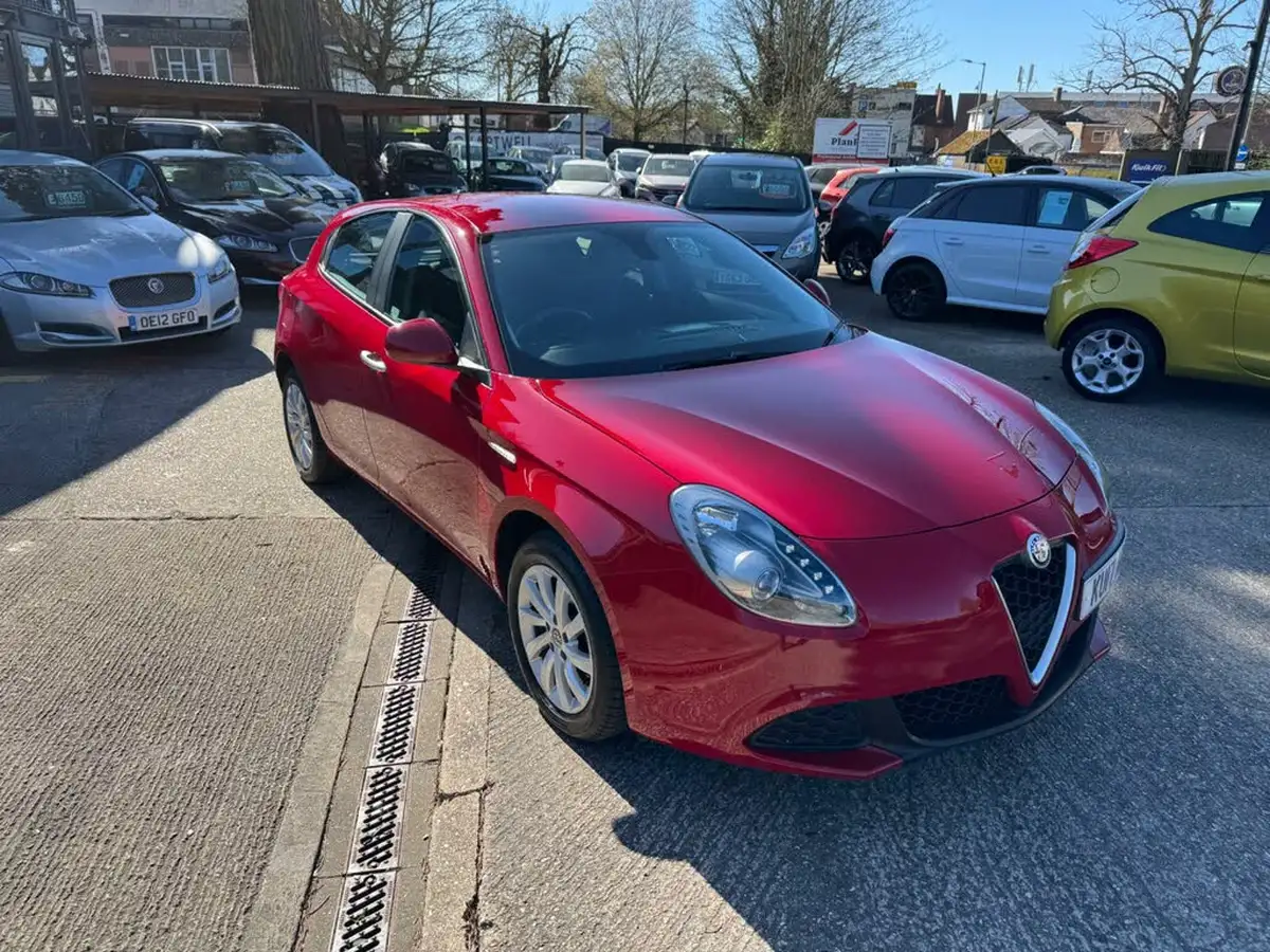 2017-alfa-romeo-giulietta-14-tb-giulietta-big-7