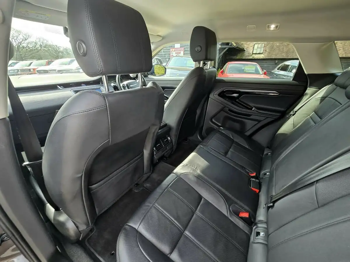 2019-land-rover-range-rover-evoque-20-d180-s-big-10