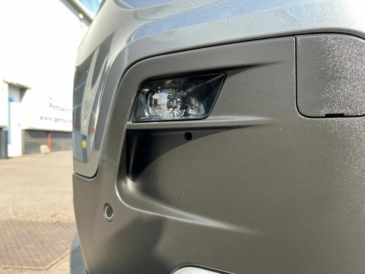 2025-jeep-avenger-12-gse-summit-e-hybrid-48v-auto-big-19