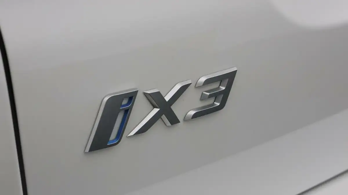 2022-bmw-ix3-e-m-sport-big-20