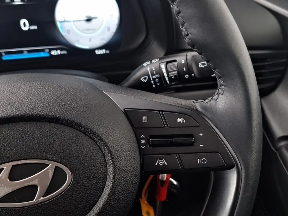2024-hyundai-i20-10-t-gdi-premium-big-14