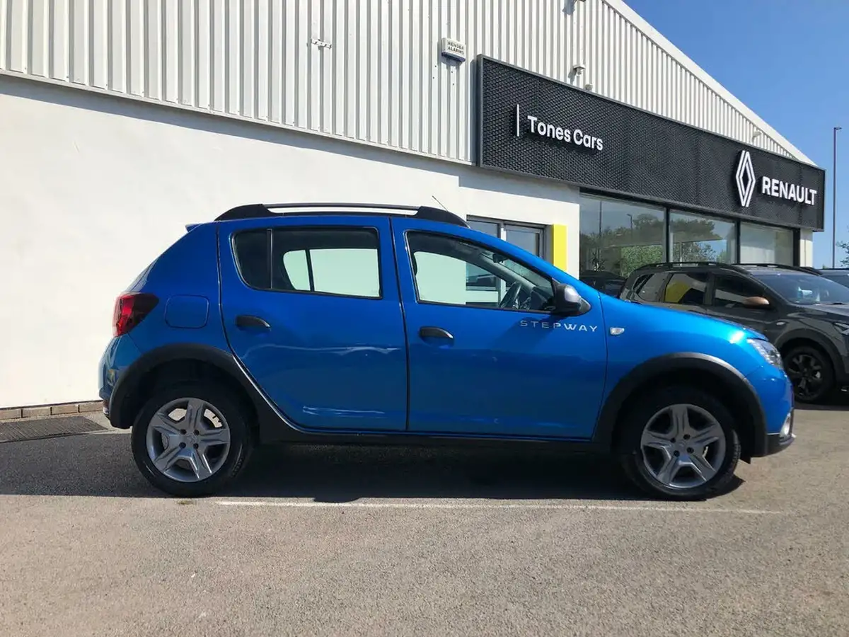 2017-dacia-sandero-stepway-09-tce-laureate-big-8