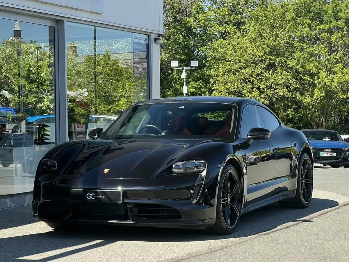 2023-porsche-taycan-e-turbo-big-0