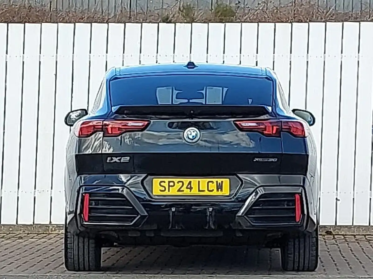 2024-bmw-ix2-e-xdrive30-m-sport-big-14