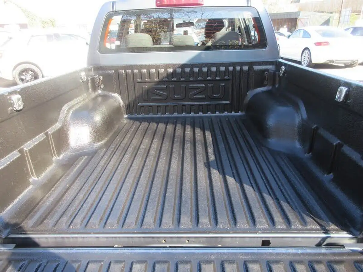 2012-isuzu-d-max-25td-eiger-big-19