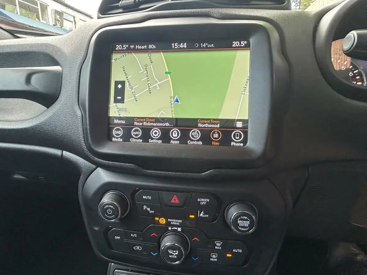 2019-jeep-renegade-13-gse-limited-big-35