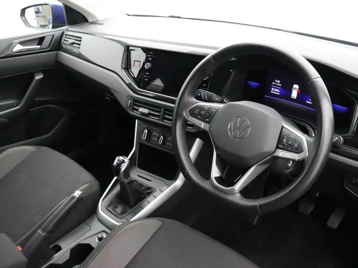 2022-volkswagen-polo-10-tsi-life-big-6