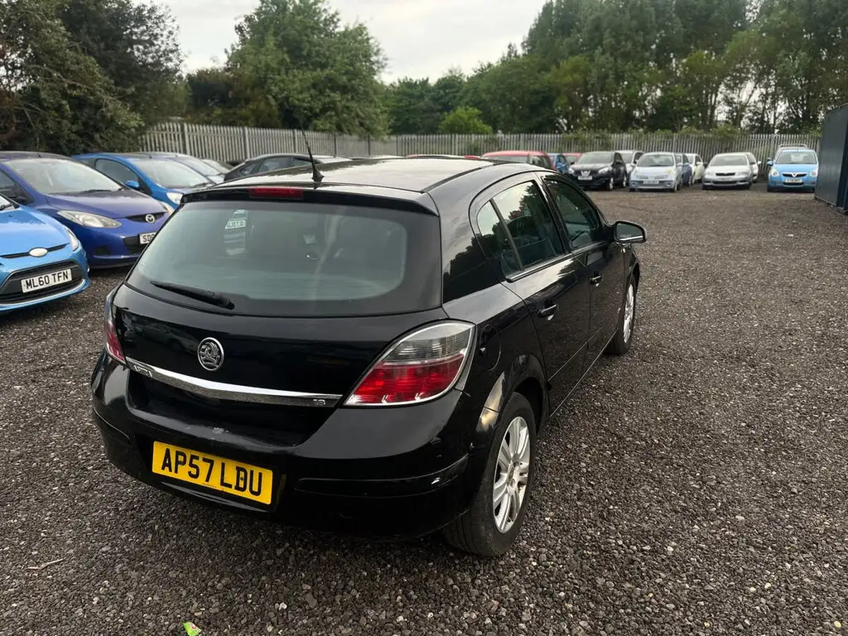 2008-vauxhall-astra-18-design-hatchback-5d-auto-big-6