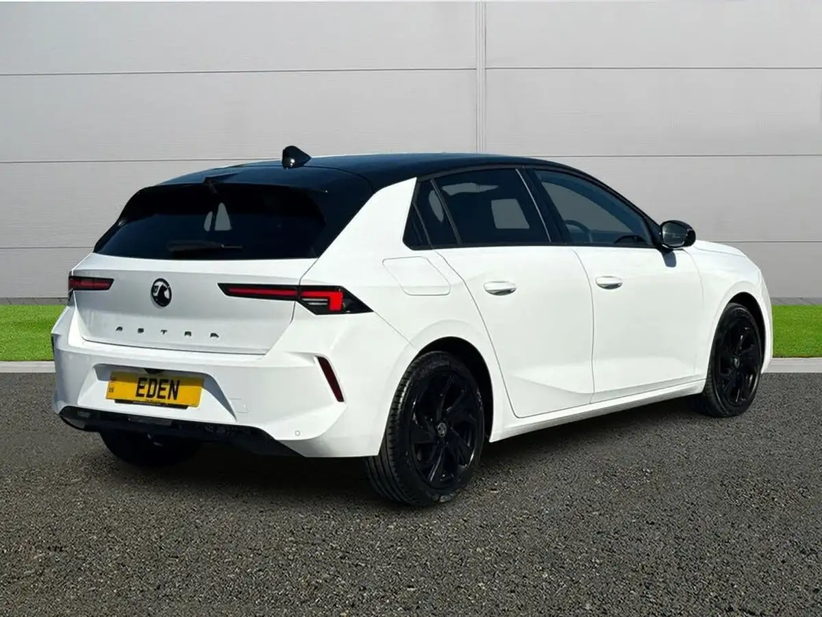 2024-vauxhall-astra-12-turbo-gs-130ps-hatchback-big-6