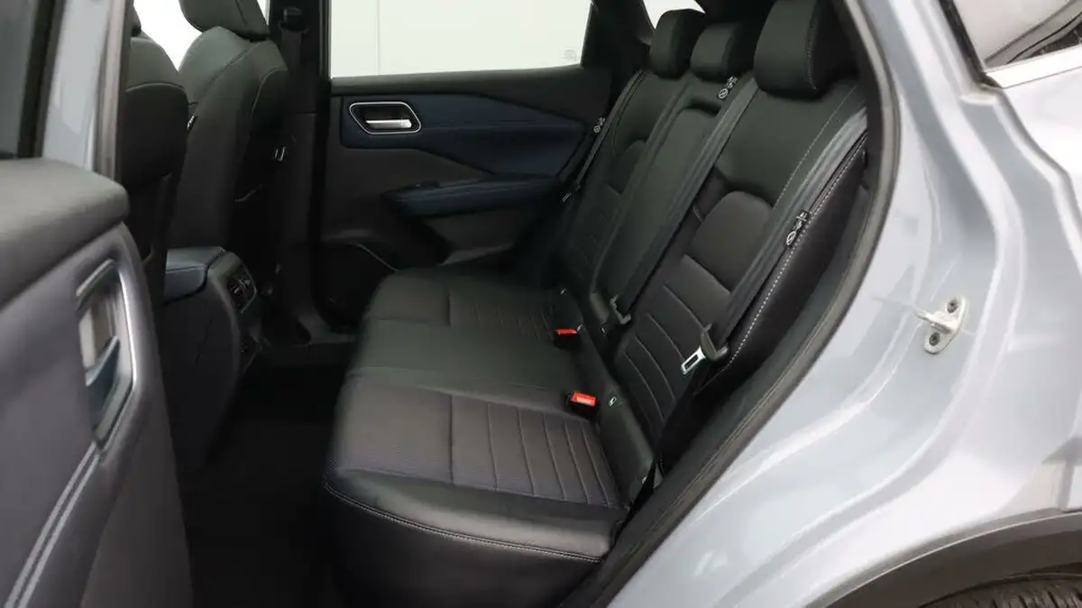 2022-nissan-qashqai-13-dig-t-tekna-158ps-xtronic-big-16