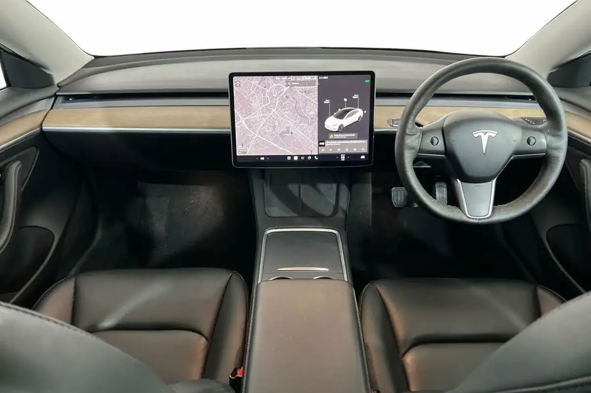 2021-tesla-model-3-e-long-range-awd-big-5