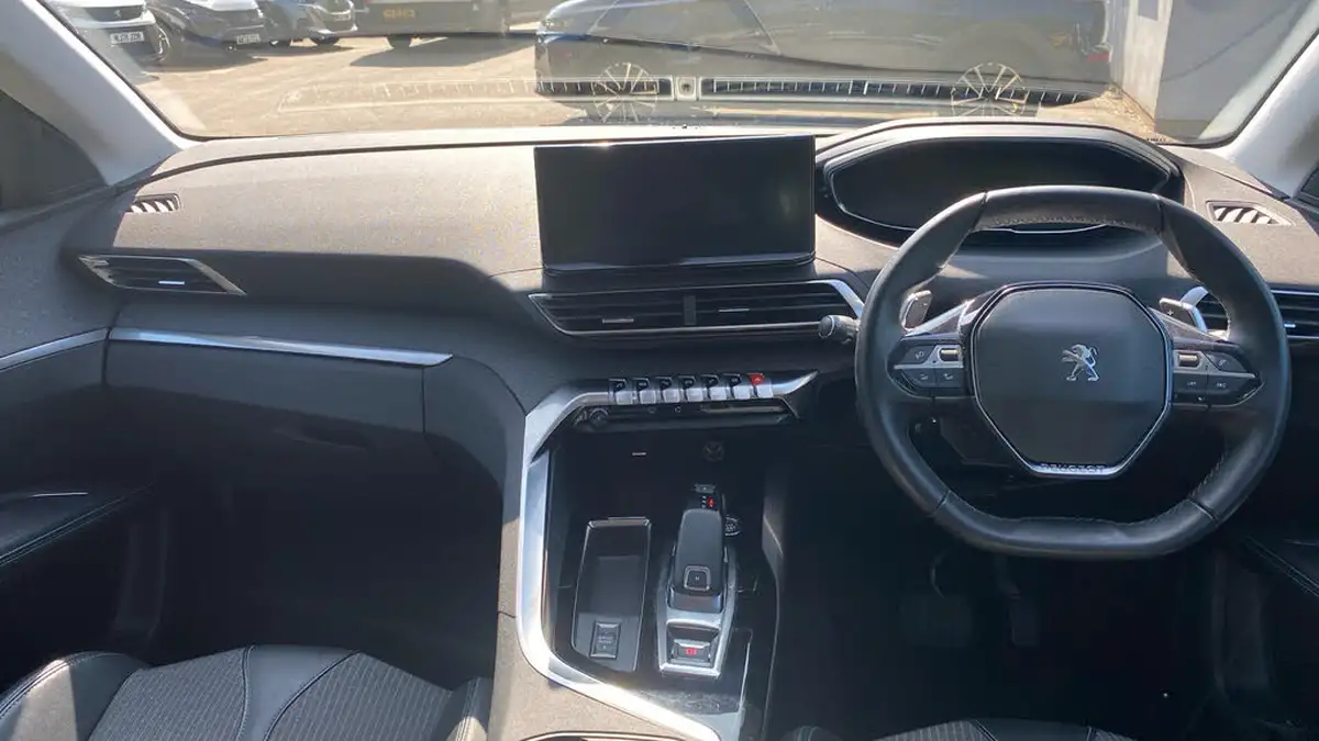 2022-peugeot-5008-suv-15-bluehdi-allure-premium-eat8-big-3